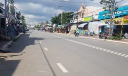 Chính Chủ Bán Lại 1600m2 Đất Thổ Cư Ngay Trung Tâm Hành Chính Liền Kề Khu Công Nghiệp, Dân Đông Giá 490 Triệu