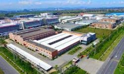 Bán ra 4000m2 giá 500tr/shr, mt 18m nhà dân xung quanh, gần nhà máy xí nghiệp thông ra ql