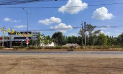 Bán gấp 2 mẫu đất 2 mt đường QL14, view suối, mua bao nhiêu bán bấy nhiêu, 420tr/sào, sổ sẵn