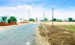 Về Sài Gòn ở bán rẻ 2.100m2 đất ngay thị xã Chơn Thành-giá 420tr, MT Q.LỘ 14,kề KCN Becamex