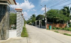 BÁN GẤP CĂN NHÀ CẤP 4 DT 100M2 ĐANG CHO THUÊ, GIÁ 820 TRIỆU.