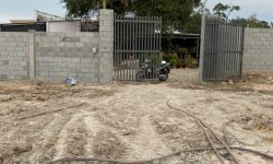 KẸT TIỀN BÁN GẤP MẢNH ĐẤT 2,5 SÀO ĐANG LÀM DỞ TƯỜNG RÀO, GIÁ 1 TỶ 520 TR