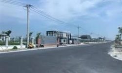 KẸT TIỀN CẦN BÁN GẤP 1010M2 NGAY KCN BECAMEX CHƠN THÀNH, MT RỘNG GẦN TRƯỜNG HỌC, CHỢ BUÔN BÁN SẦM UẤT. GIÁ 360TR