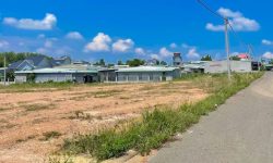ĐẤT NỀN CHƠN THÀNH XÂY TRỌ NGAY KCN BECAMEX (606M2-GIÁ 660TR/SHR) ĐƯỜNG 18M,CẠNH CHỢ TRƯỜNG SẦM UẤT