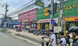 CẦN TIỀN GẤP tôi bán lỗ 3 lô đất 480m2 thổ cư giá chỉ 290TR/NỀN. Đất ngay chợ, sát đường QL13