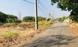 KẸT TIỀN SANG GẤP LÔ ĐẤT 225m2 Q.LỘ 13, THỊ XÃ. MT ĐƯỜNG 12M NGAY CHỢ, KCN GIÁ 250TR