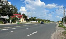 Bán lô sát ngay MT nhựa 14m, giá 960tr 2250m2 sổ hồng riêng,gần trường chợ Bình Phước